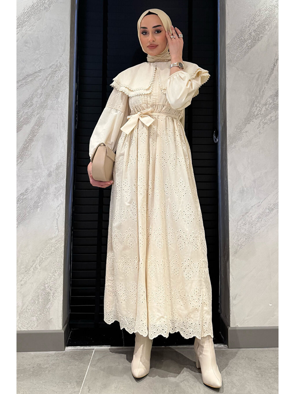 Bej Kadın Büyük Yakalı Fistolu Tesettür Elbise-3