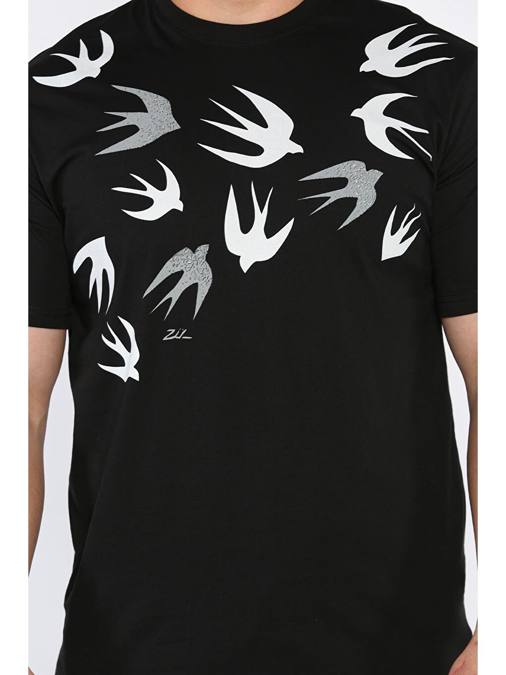 Siyah Erkek Bisiklet Yaka Baskılı Tişört-3