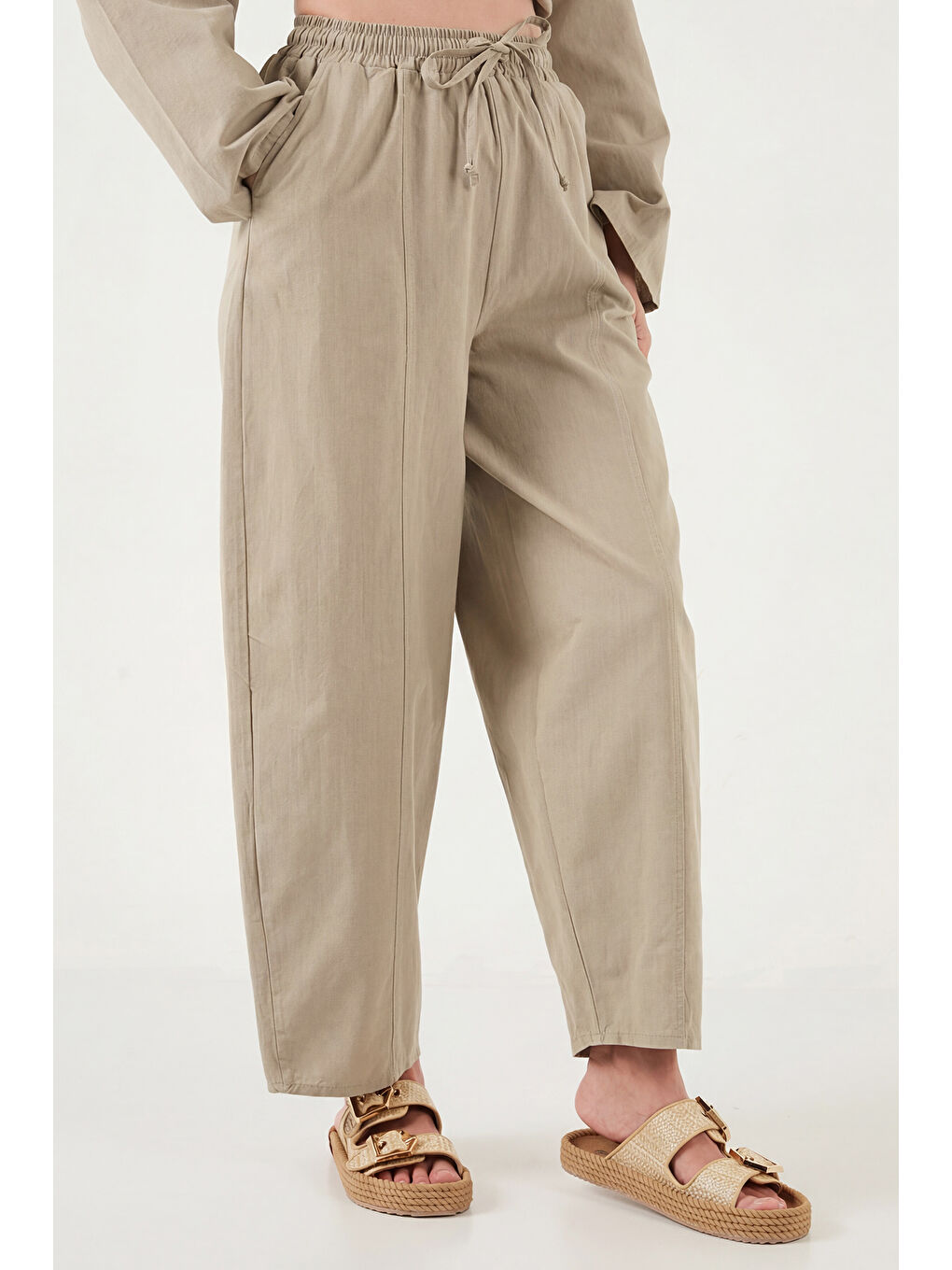 Bej Yüksek Bel Bağlamalı Daralan Paça Rahat Pantolon 6923905-4