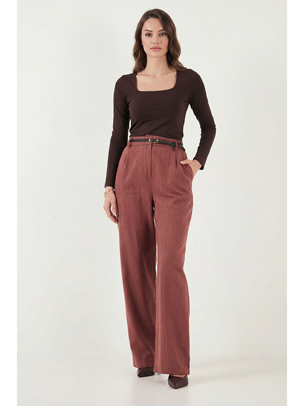 Kahverengi Bol Paça Yüksek Bel Kemerli Pantolon 6923807-1
