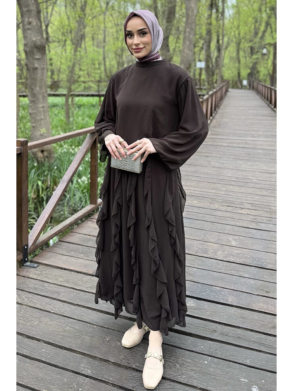 Kahverengi Astarlı Fırfır Detaylı Şifon Etek Bluz İkili Takım-3