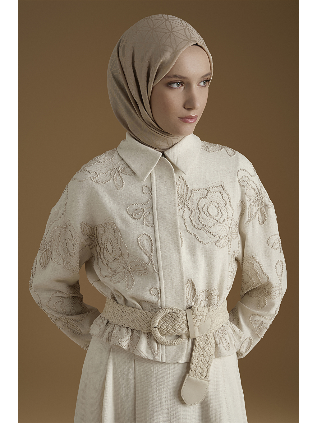Süzene Nakışlı Takım Ekru-2