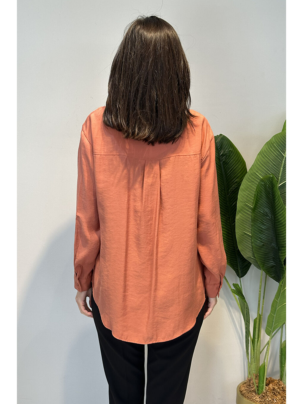 Kahverengi Önden İki Cepli Toka Detaylı Gömlek 191 Kiremit-3