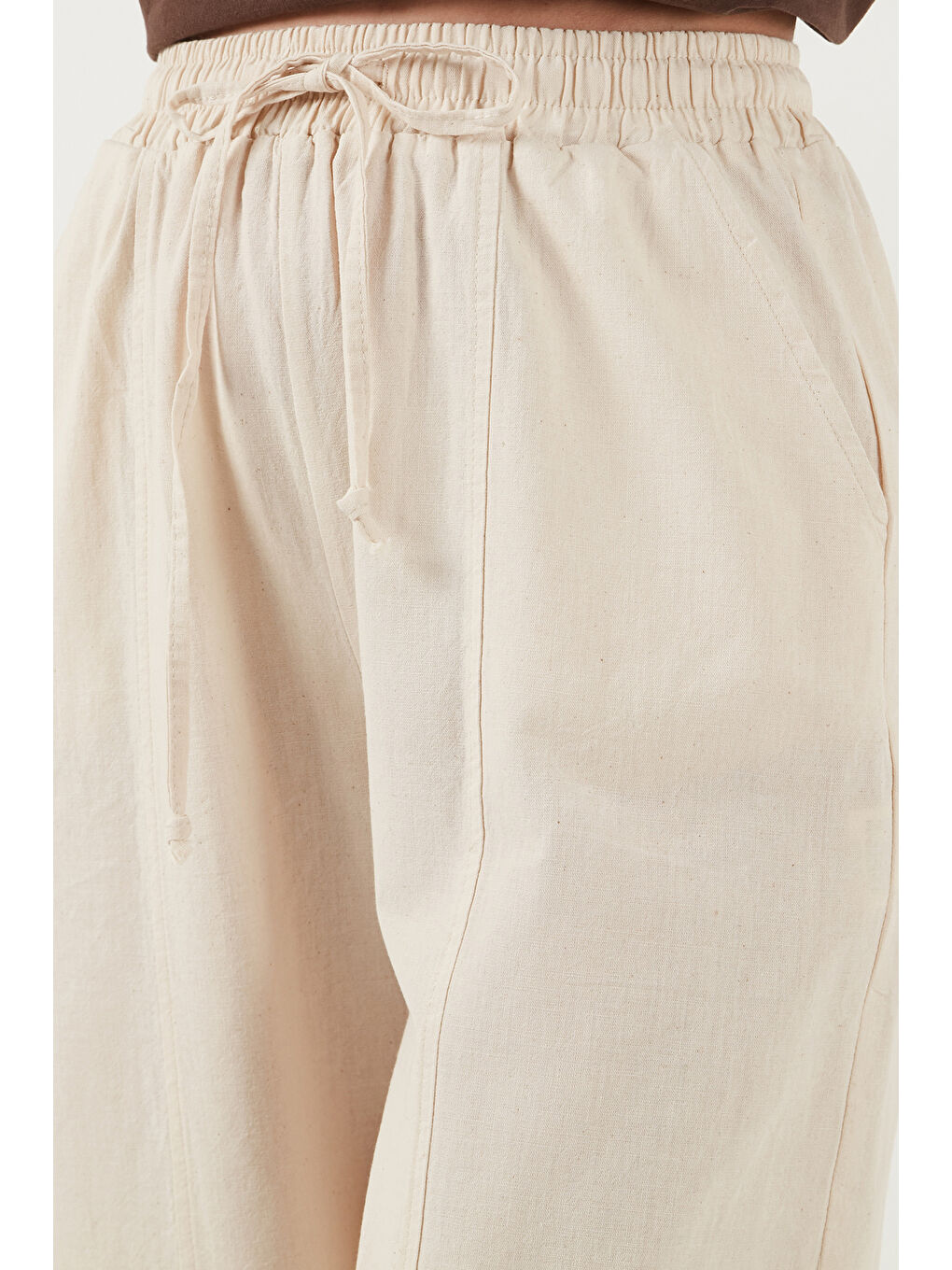 Ekru Yüksek Bel Bağlamalı Daralan Paça Rahat Pantolon 6923905-5