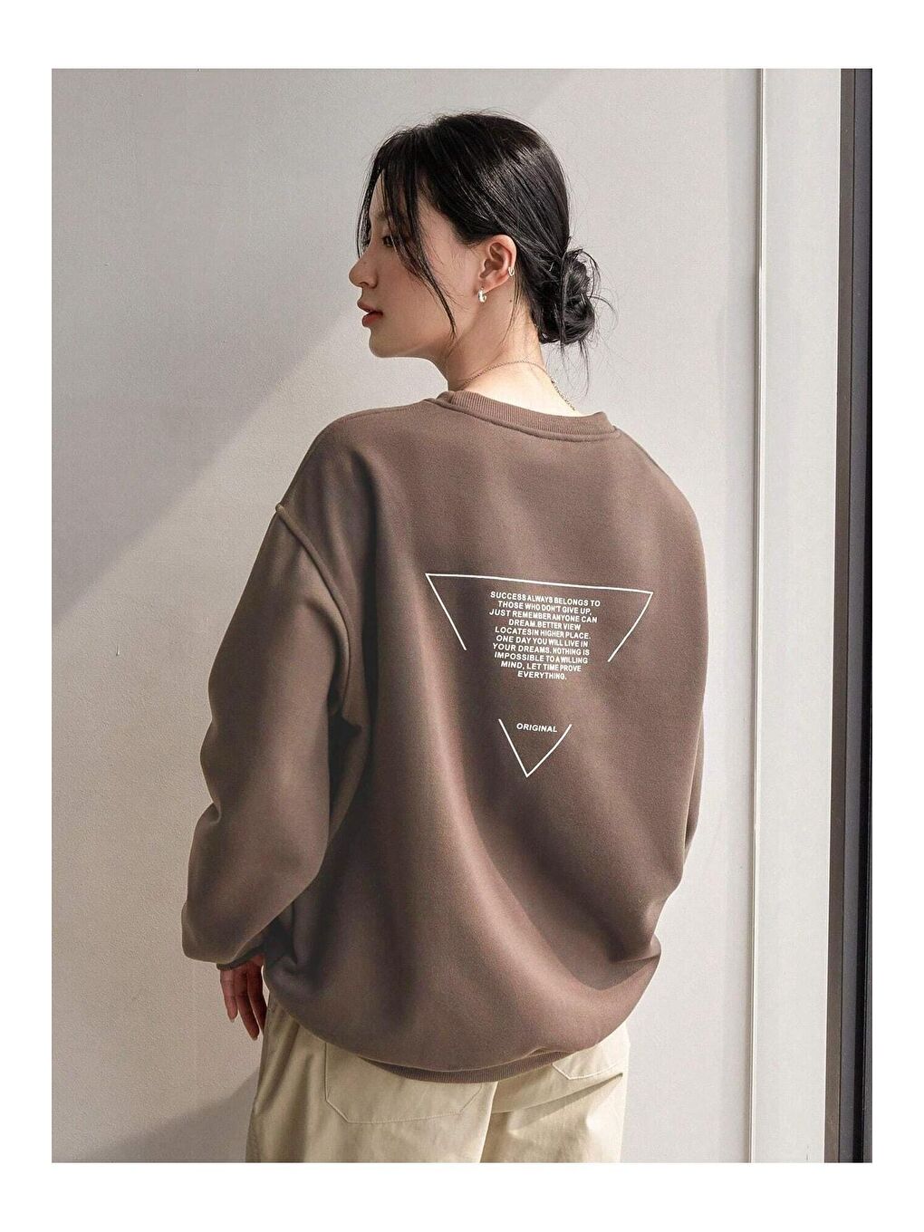 Trendseninle Kahverengi Kadın Sütlü Kahve Success Baskılı Bisiklet Yaka Oversize Sweatshirt