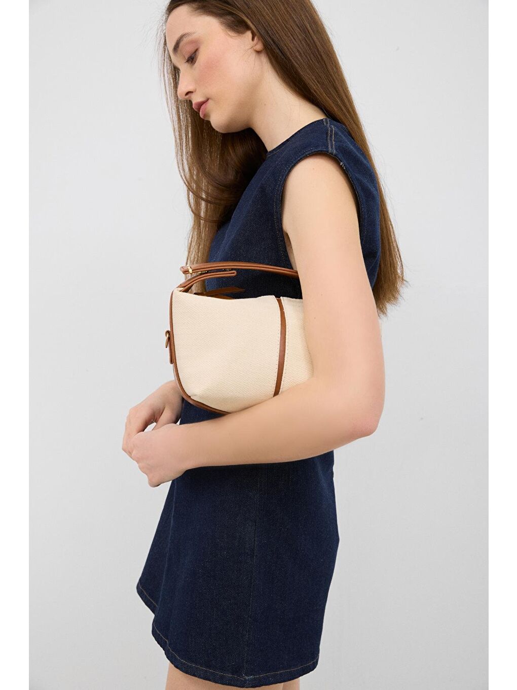 Kahverengi Leo Kanvas El Ve Çapraz Çanta Taba-1