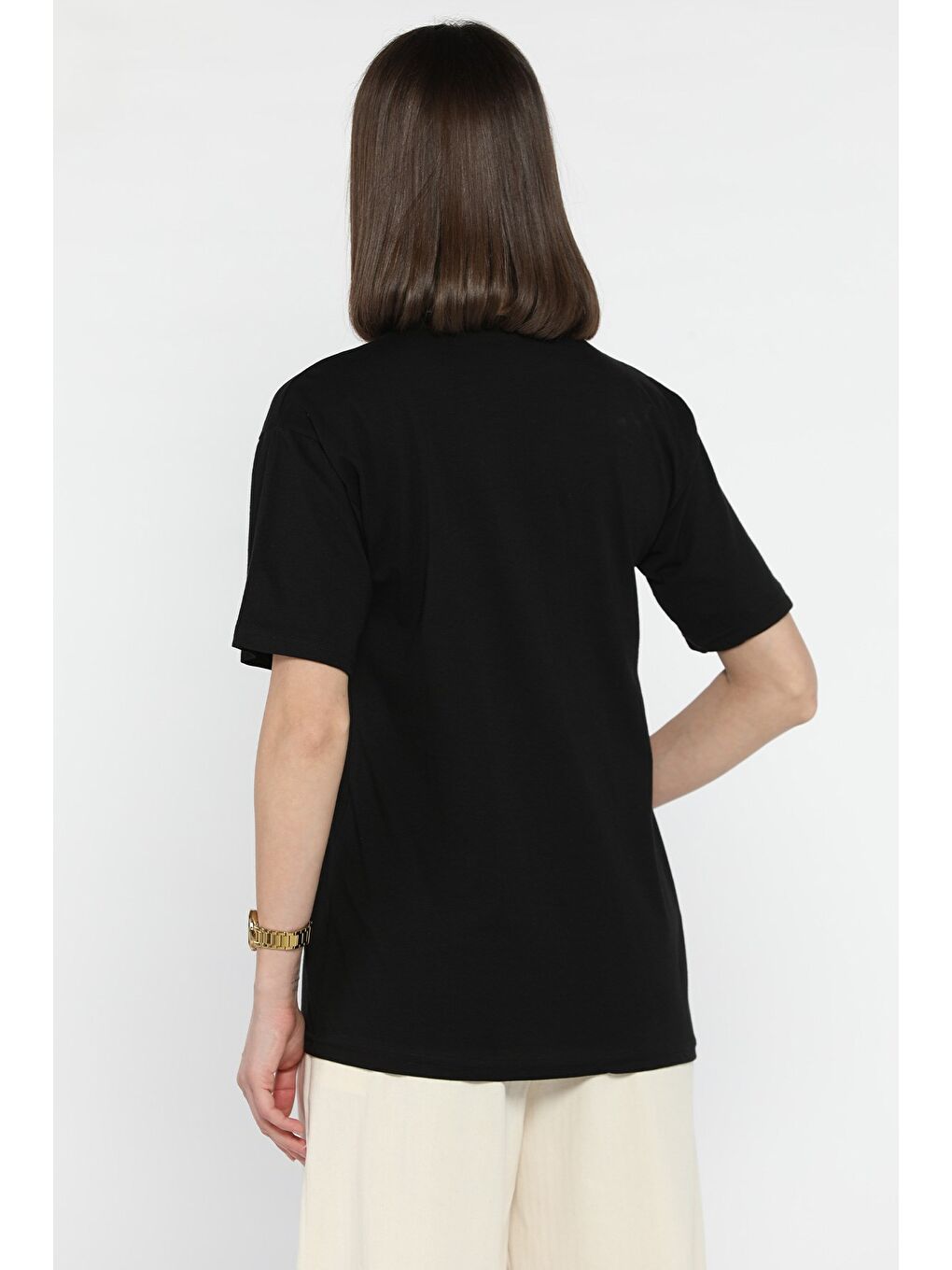 Siyah Bisiklet Yaka Taş Detaylı Kadın Tişört-2