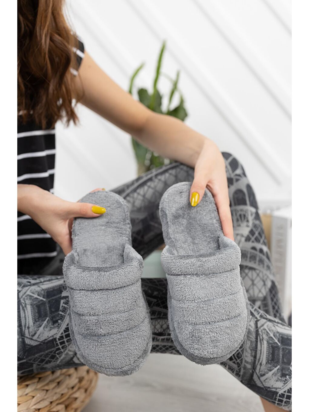 Gri SMT-03 Kapalı Kadın Ev Terliği Kışlık Terlik Ses Yapmayan Taban-3
