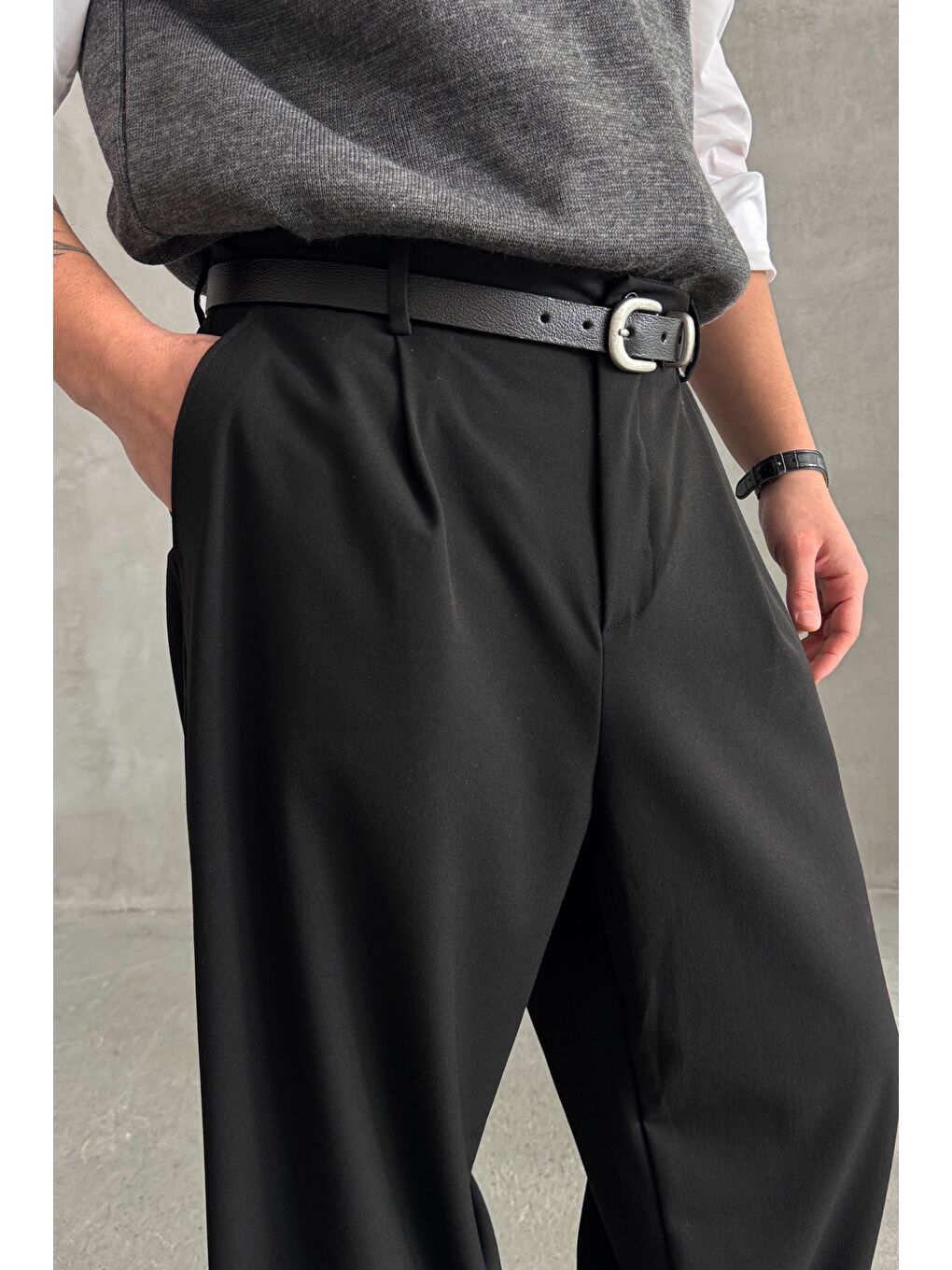 Siyah Erkek Pileli Ekstra Baggy Kalıp Kumaş Pantolon-3