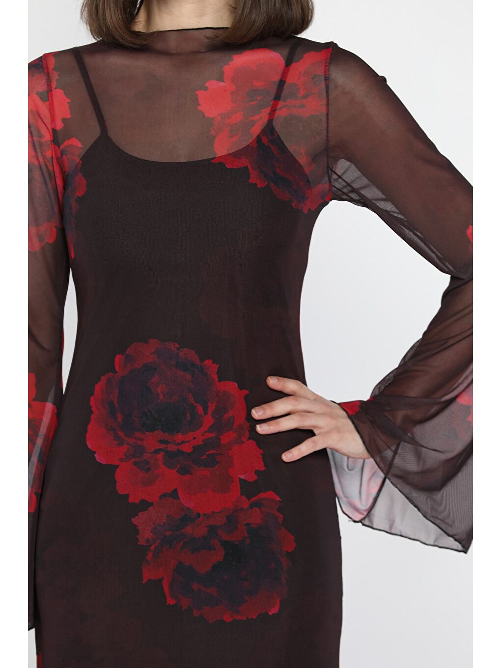 Siyah Gül Desenli İçlik Kombinli Tül Elbise-3