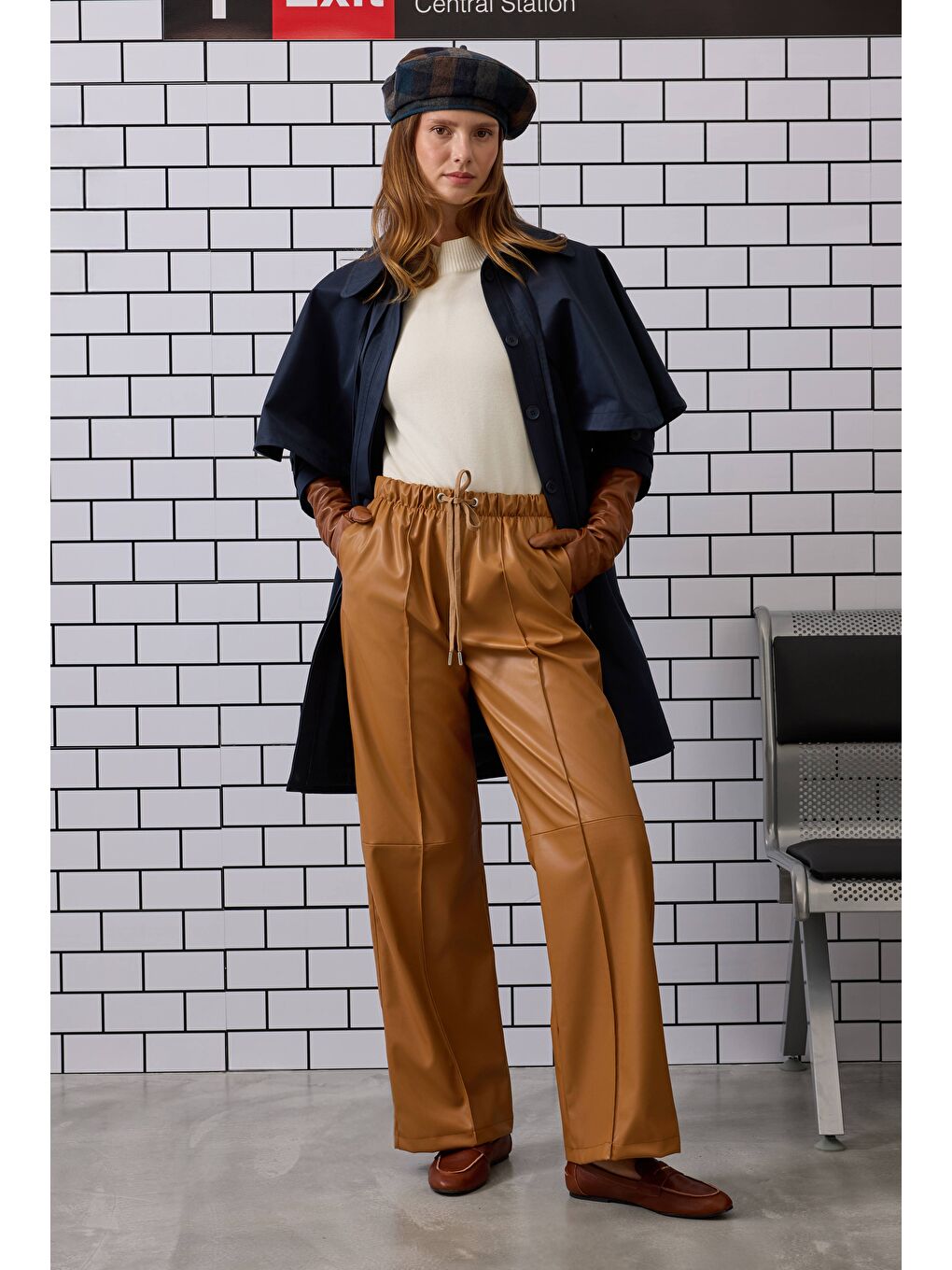 Kahverengi Rahat Kesim Deri Pantolon Camel-1