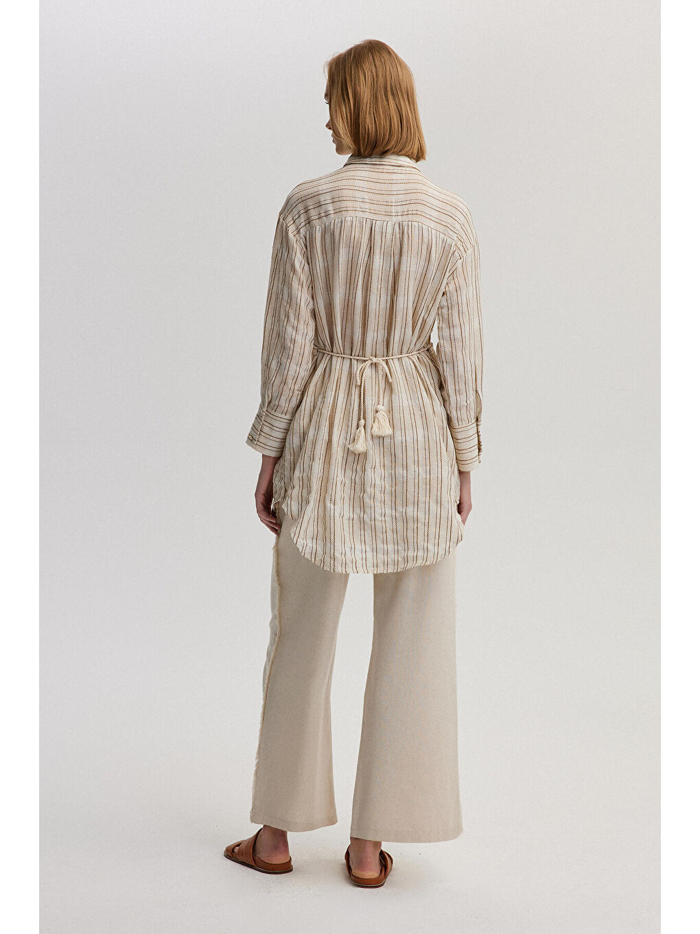 Bej Beli Büzgülü Keten Dokulu Gömlek-1
