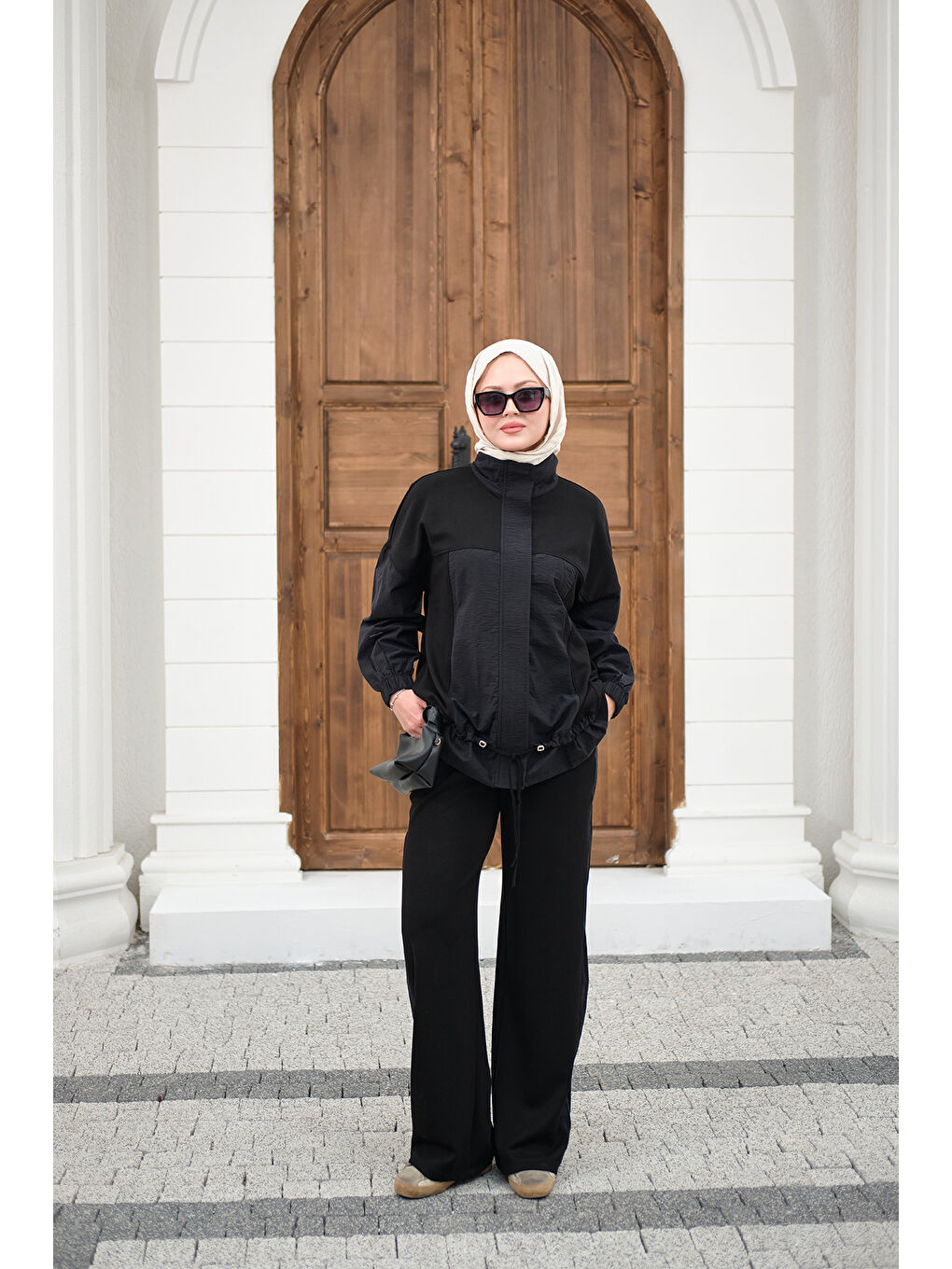 Kadın Garni Detaylı Bağcıklı Takım Siyah-2