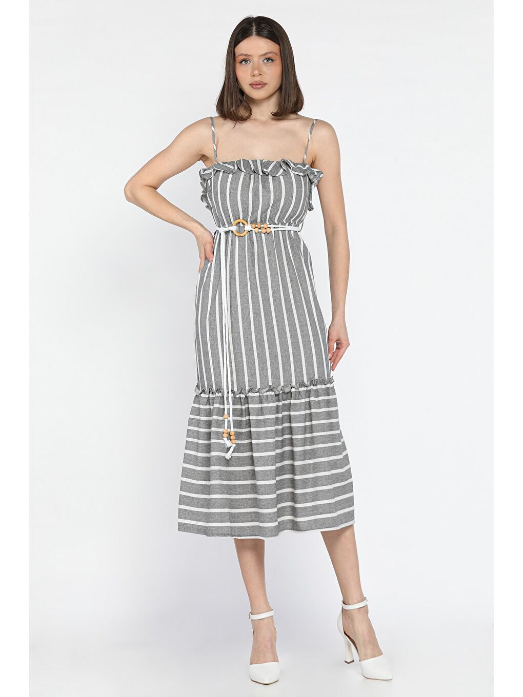 Gri Kadın Ayarlanabilir Askılı Fırfırlı Hasır Kemerli Çizgi Desenli Elbise