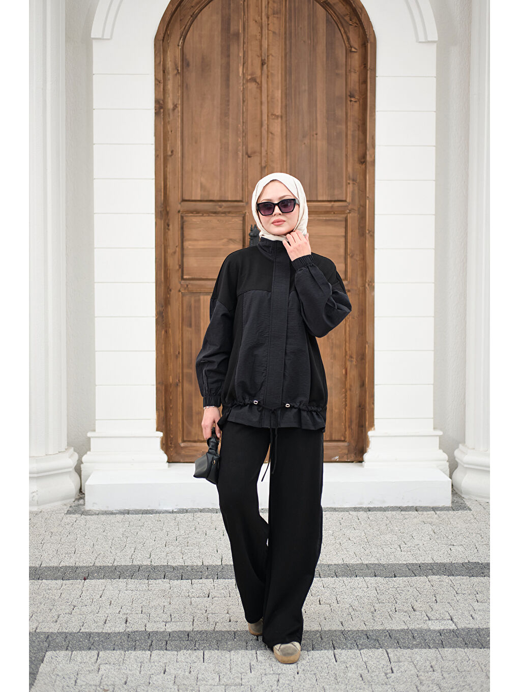 Kadın Garni Detaylı Bağcıklı Takım Siyah-3