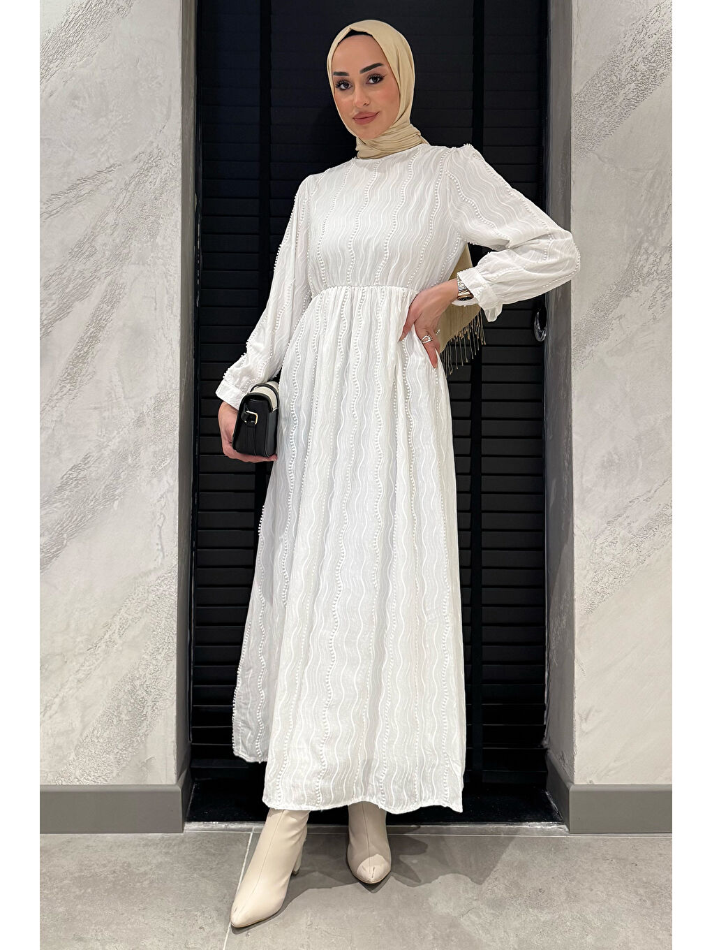 Ekru Kadın Bisiklet Yaka Bilek Bağlamalı Tesettür Fistolu Elbise