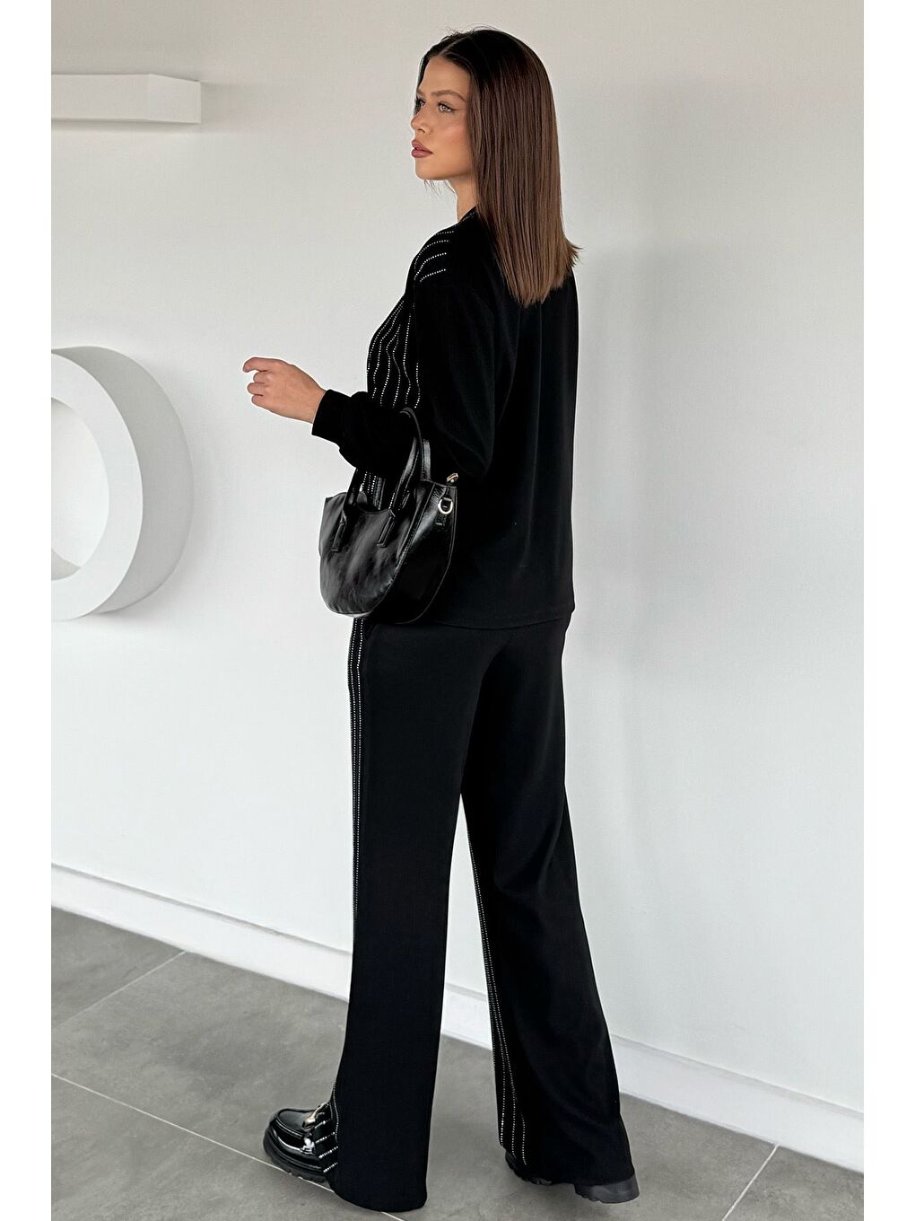 Siyah Kadın Bisiklet Yaka Taş İşlemeli Kazak Bel Lastikli Pantolon İkili Takım-3