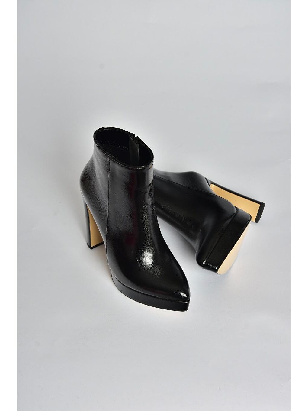 Siyah Kadın Bot V820660160