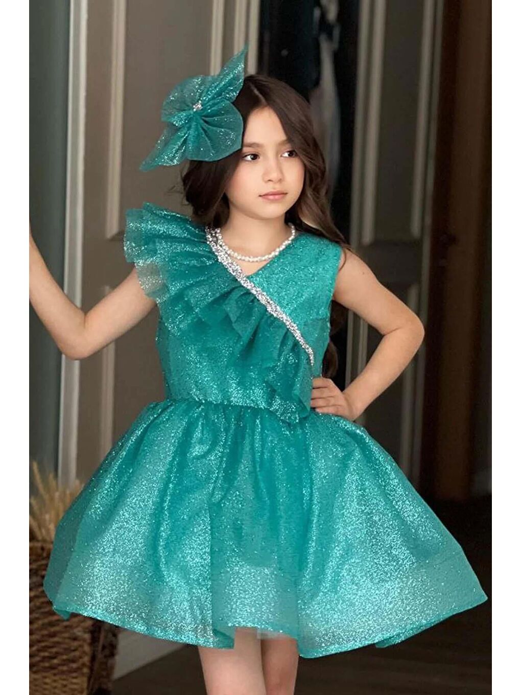 Turkuaz Kız Çocuk Omuzdan Göğse Fırfır Detaylı Taş İşlemeli Üzeri Simli Kabarık Abiye-2