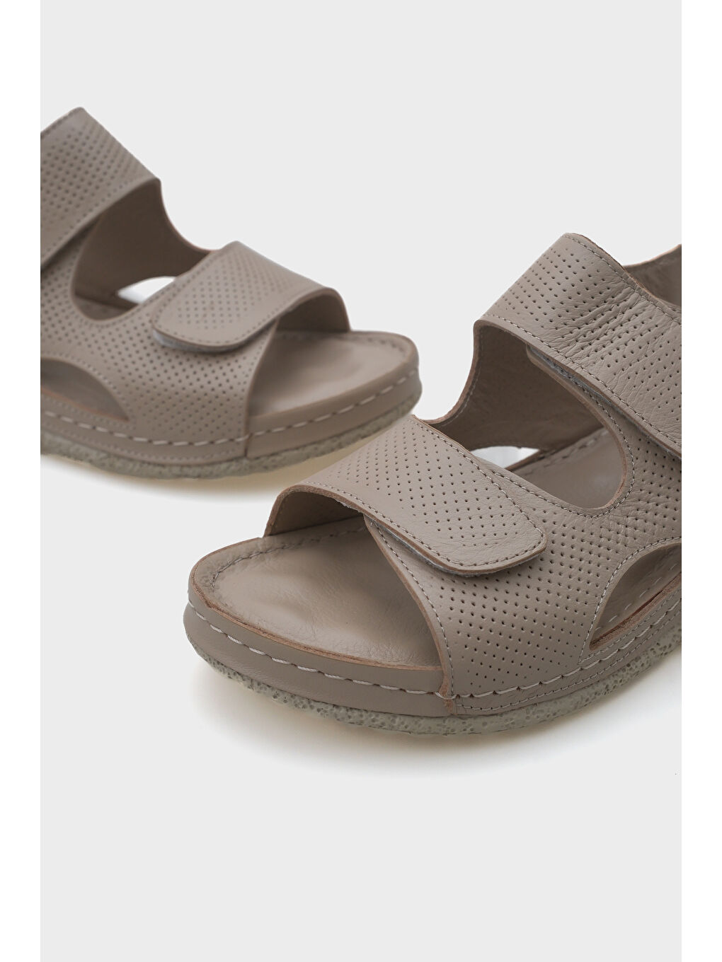 Bej Ember Cırtlı Deri Konfor Anatomik Kadın Sandalet-2