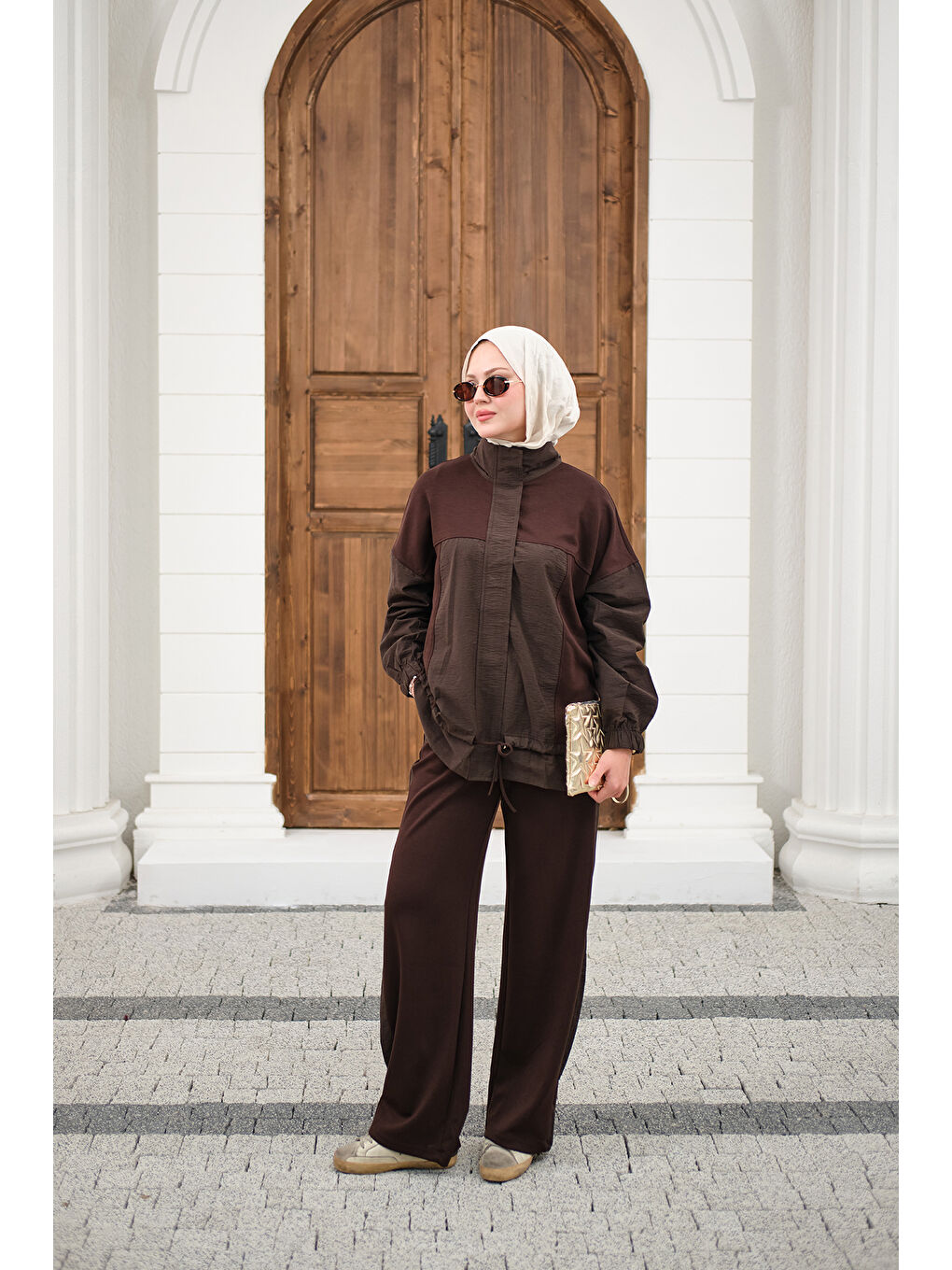 Kadın Garni Detaylı Bağcıklı Takım Kahverengi