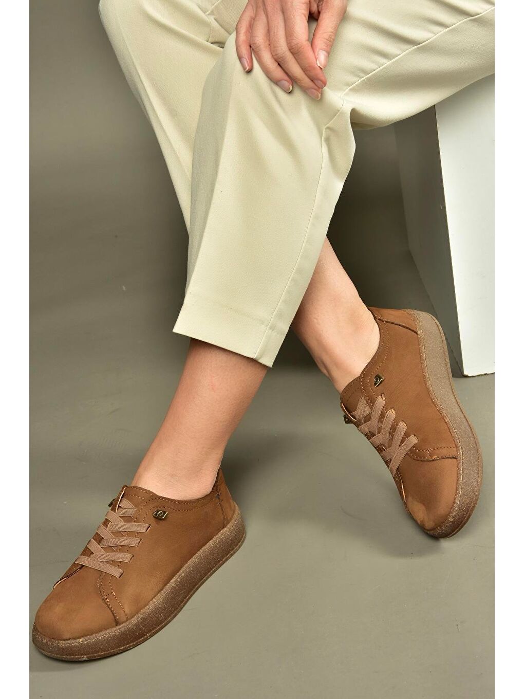 Kahverengi Kadın Spor Ayakkabı V999060501-2