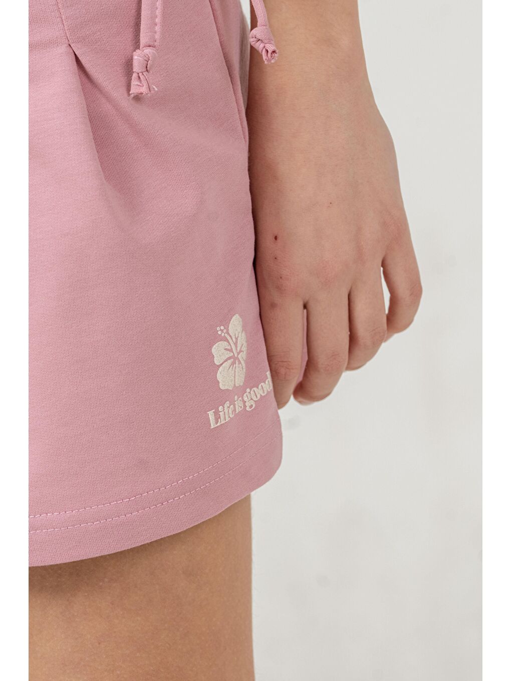 Pembe Life İs Good Baskılı Cepler Fiyonklu Kız Çocuk Şort-5