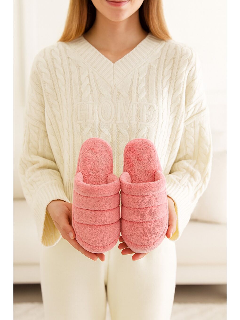 Pembe SMT-03 Kapalı Kadın Ev Terliği Kışlık Terlik Ses Yapmayan Taban-5