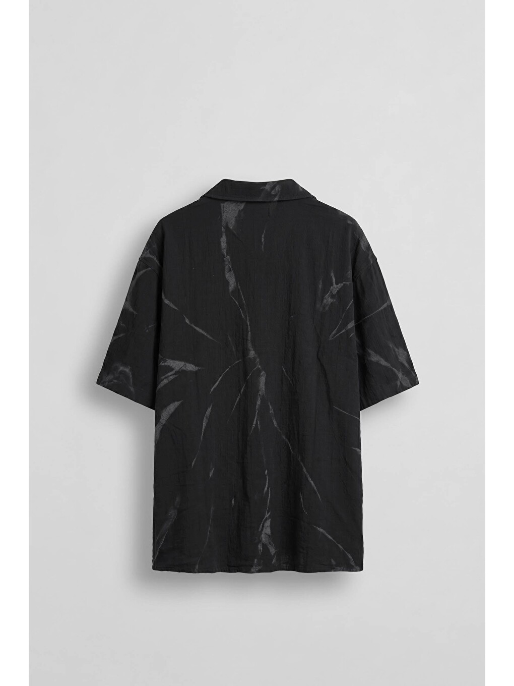 Erkek Oversize Spray Desenli Kısa Kollu Gömlek Siyah-1