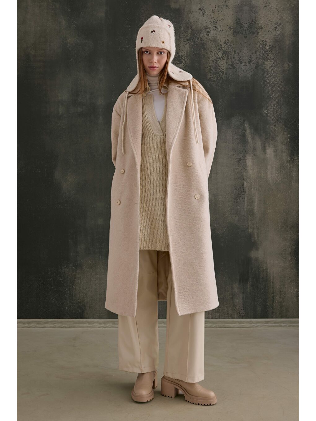 Beyaz Kruvaze Uzun Kaban Kemik-3