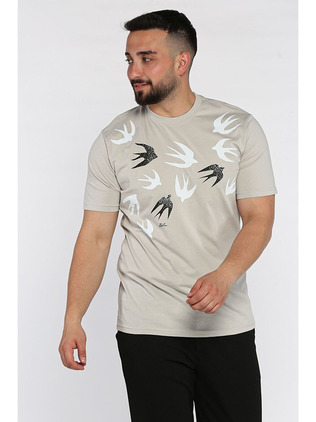 Bej Erkek Bisiklet Yaka Baskılı Tişört-1