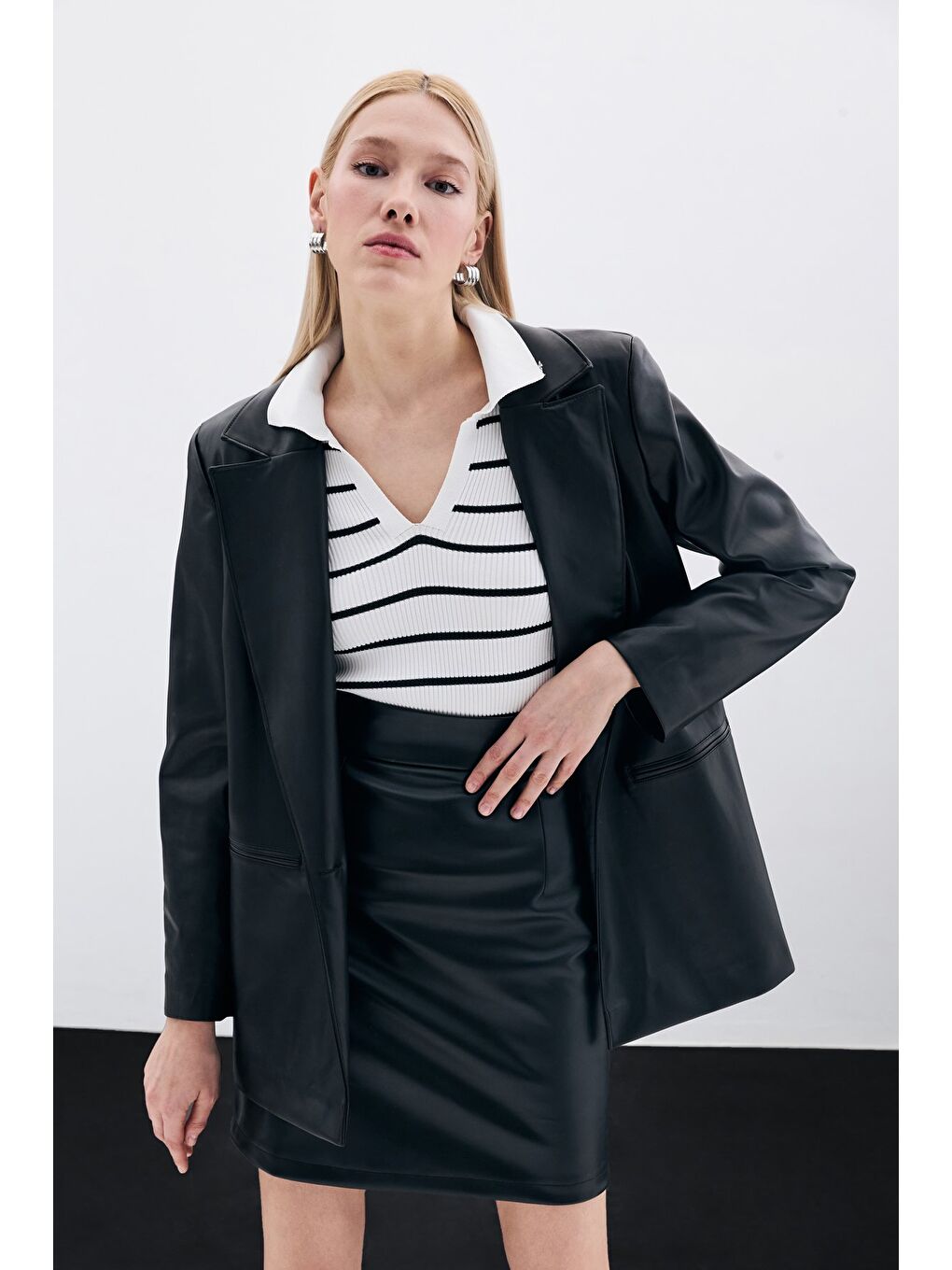 Şardonlu Deri Etek - Siyah-2