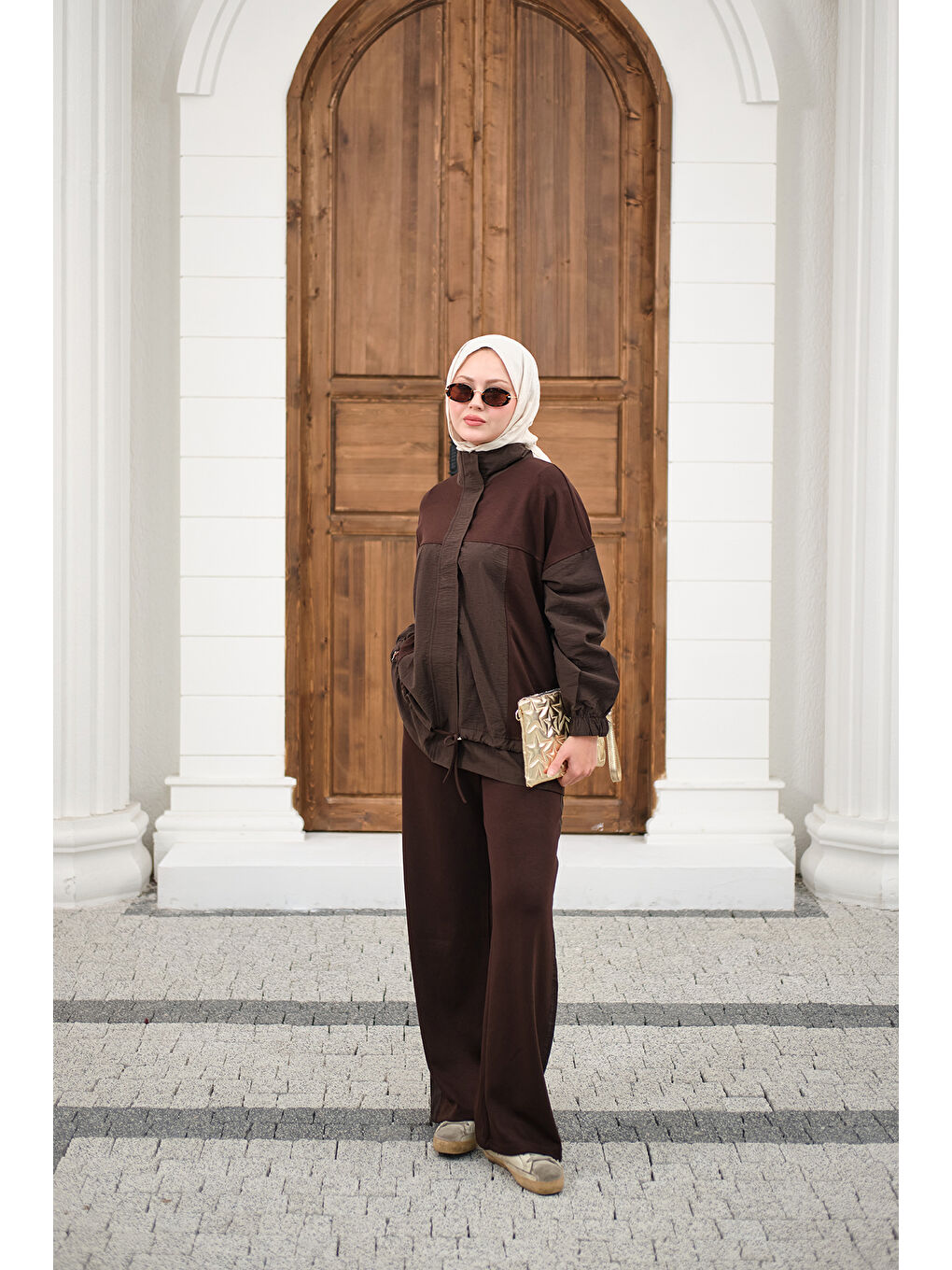 Kadın Garni Detaylı Bağcıklı Takım Kahverengi-4