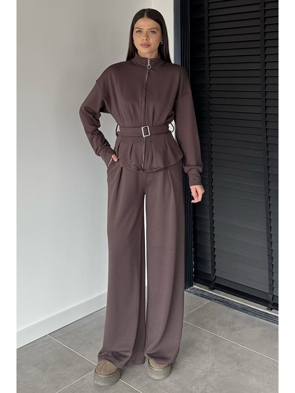 Kahverengi Kadın Kemer Detaylı Ceket Bel Lastikli Pantolon İkili Takım-1