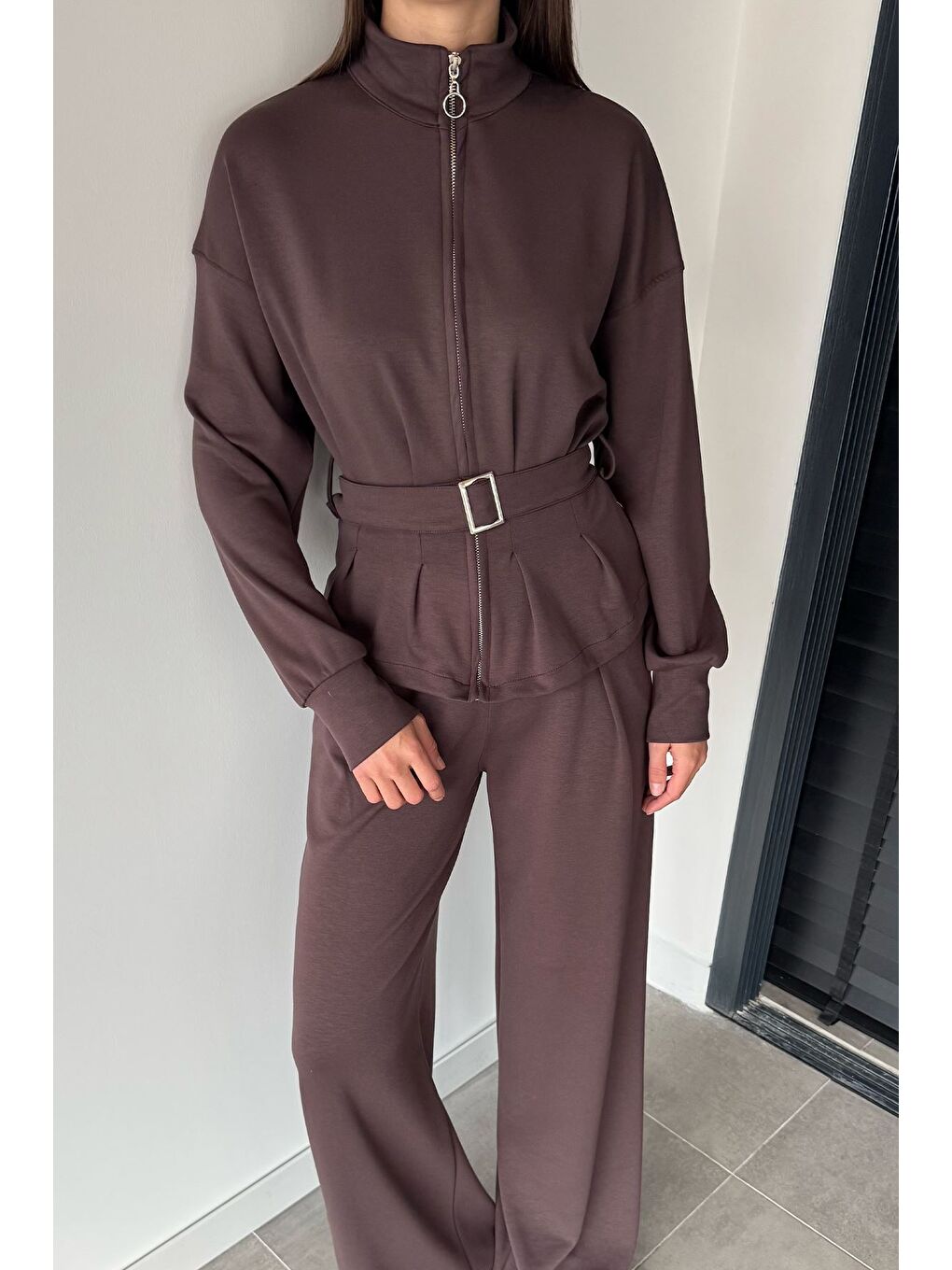 Kahverengi Kadın Kemer Detaylı Ceket Bel Lastikli Pantolon İkili Takım-2