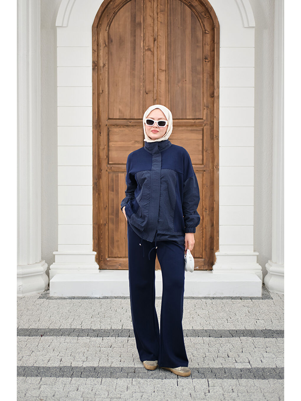 Kadın Garni Detaylı Bağcıklı Takım Lacivert-1