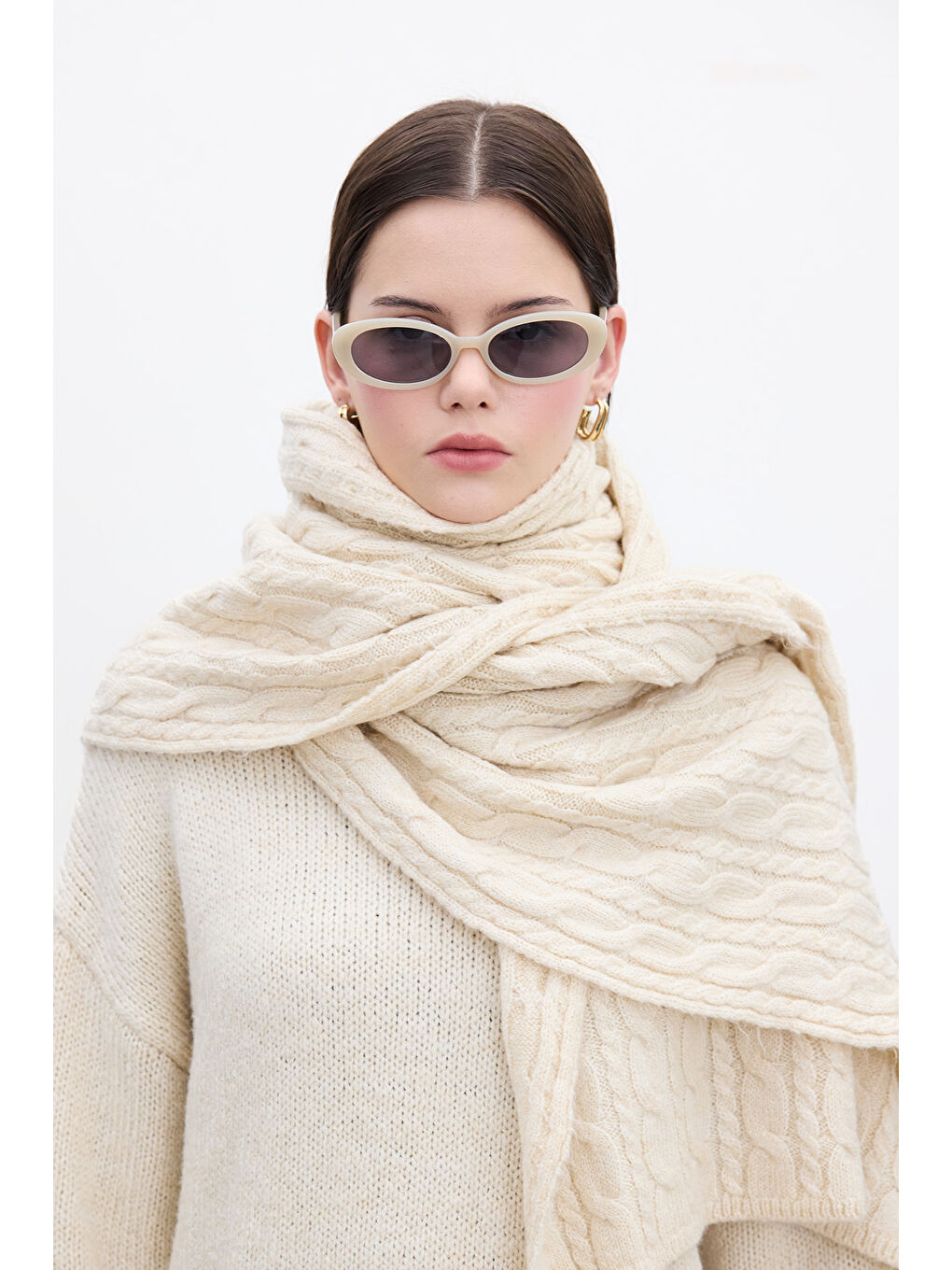 Saç Örgülü Atkı Bej-5