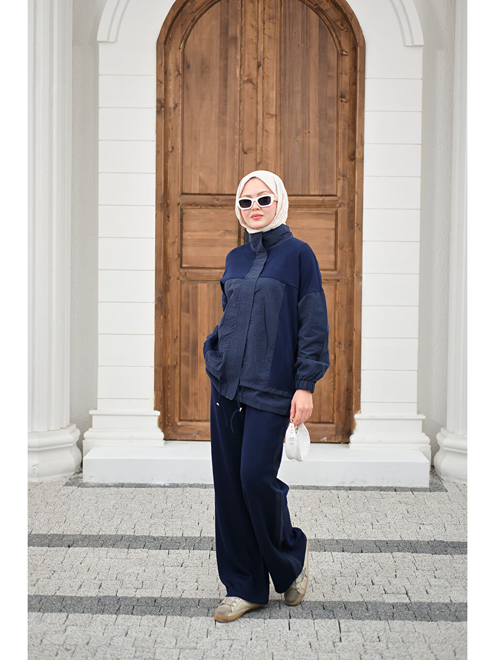 Kadın Garni Detaylı Bağcıklı Takım Lacivert-2