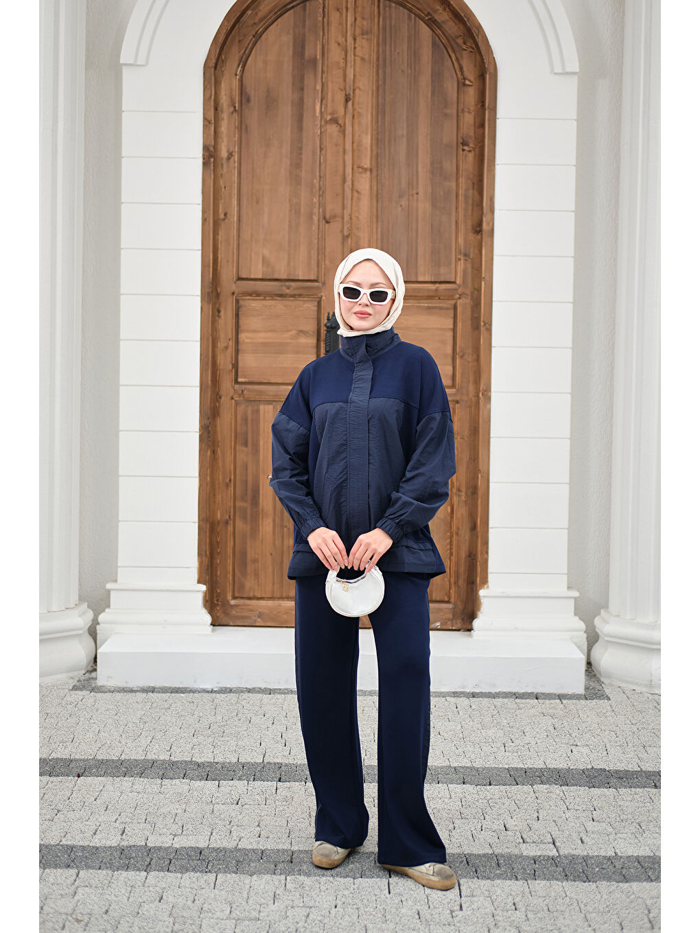 Kadın Garni Detaylı Bağcıklı Takım Lacivert-3