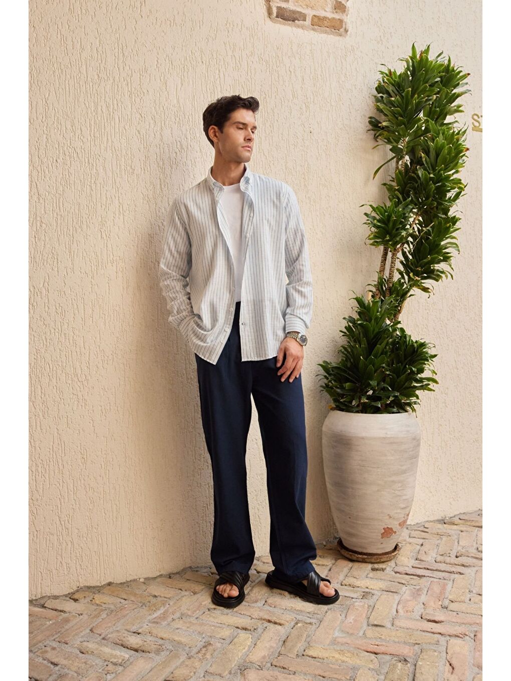 Mavi Onan Erkek Klasik Gömlek Modern Slim Fit Keten Görünümlü İnce Çizgili Desen-1