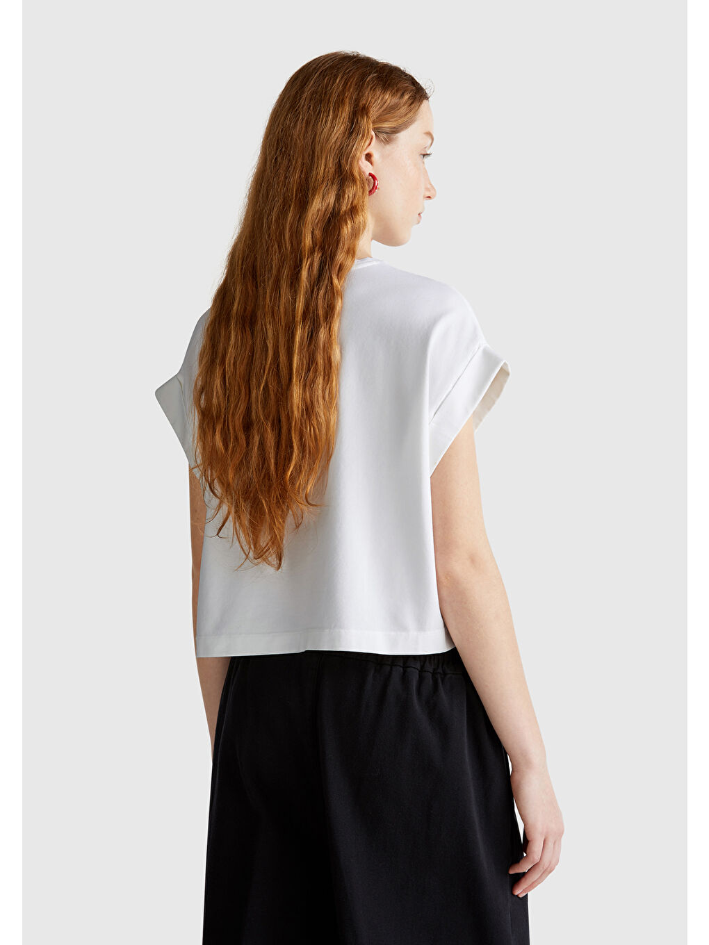 Kadın Beyaz Dantel Detaylı Kısa Kol Esnek T-Shirt-2