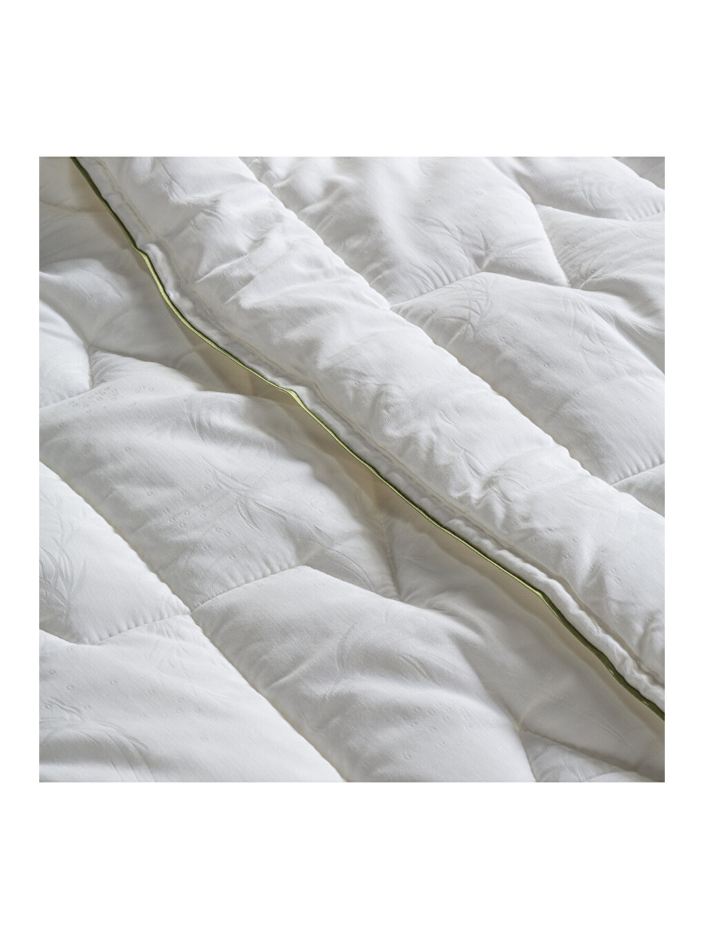 Beyaz Elegante Bambuda Bambu Çift Kişilik Yorgan 195x215 cm-1