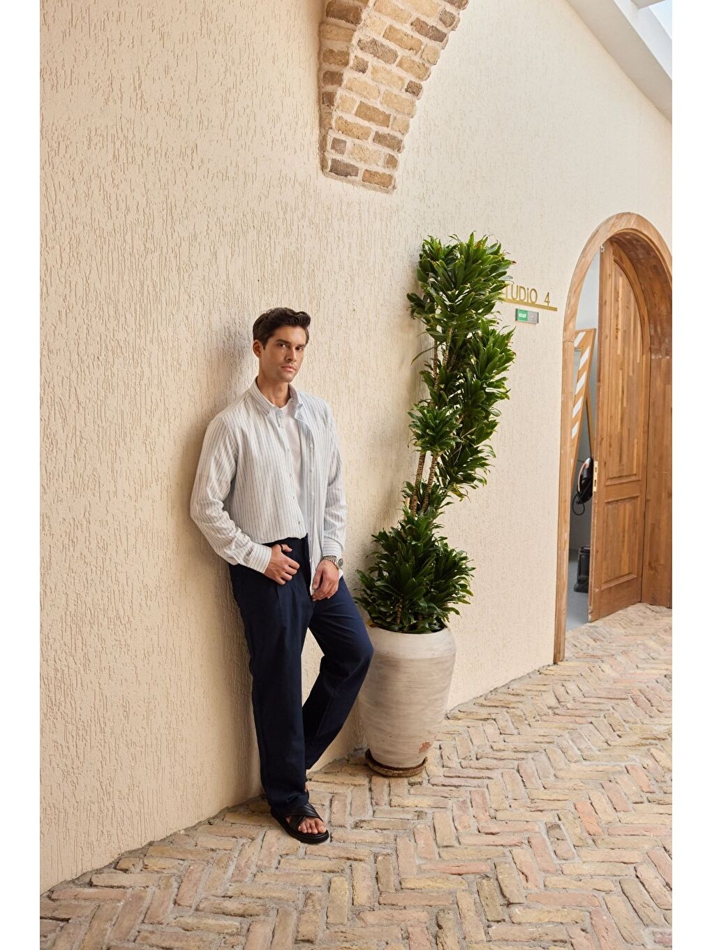 Mavi Onan Erkek Klasik Gömlek Modern Slim Fit Keten Görünümlü İnce Çizgili Desen-4