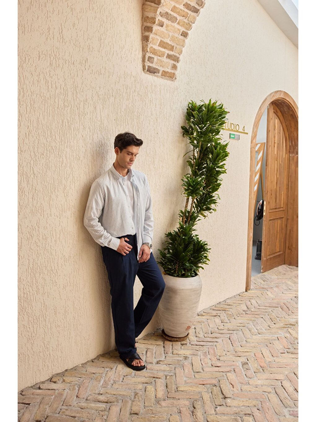 Mavi Onan Erkek Klasik Gömlek Modern Slim Fit Keten Görünümlü İnce Çizgili Desen-5