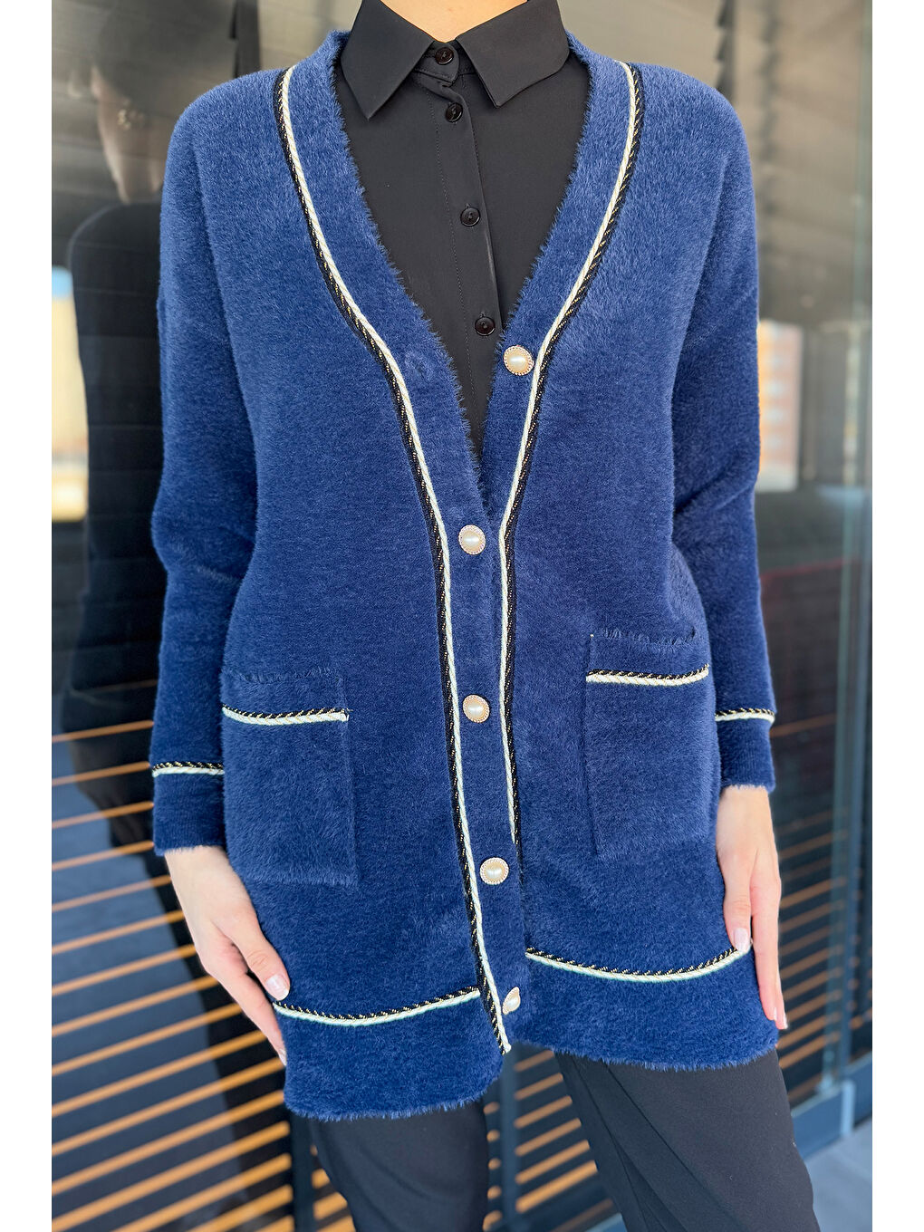 Lacivert Kadın Çift Cepli Ön Düğmeli Sakallı Tesettür Hırka-4