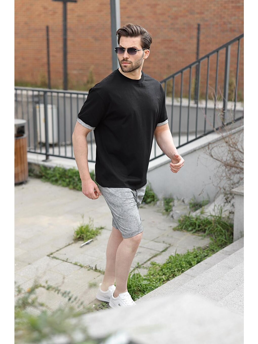 Siyah %100 Pamuklu Bisiklet Yaka Şort Tişört Takım E7359-4