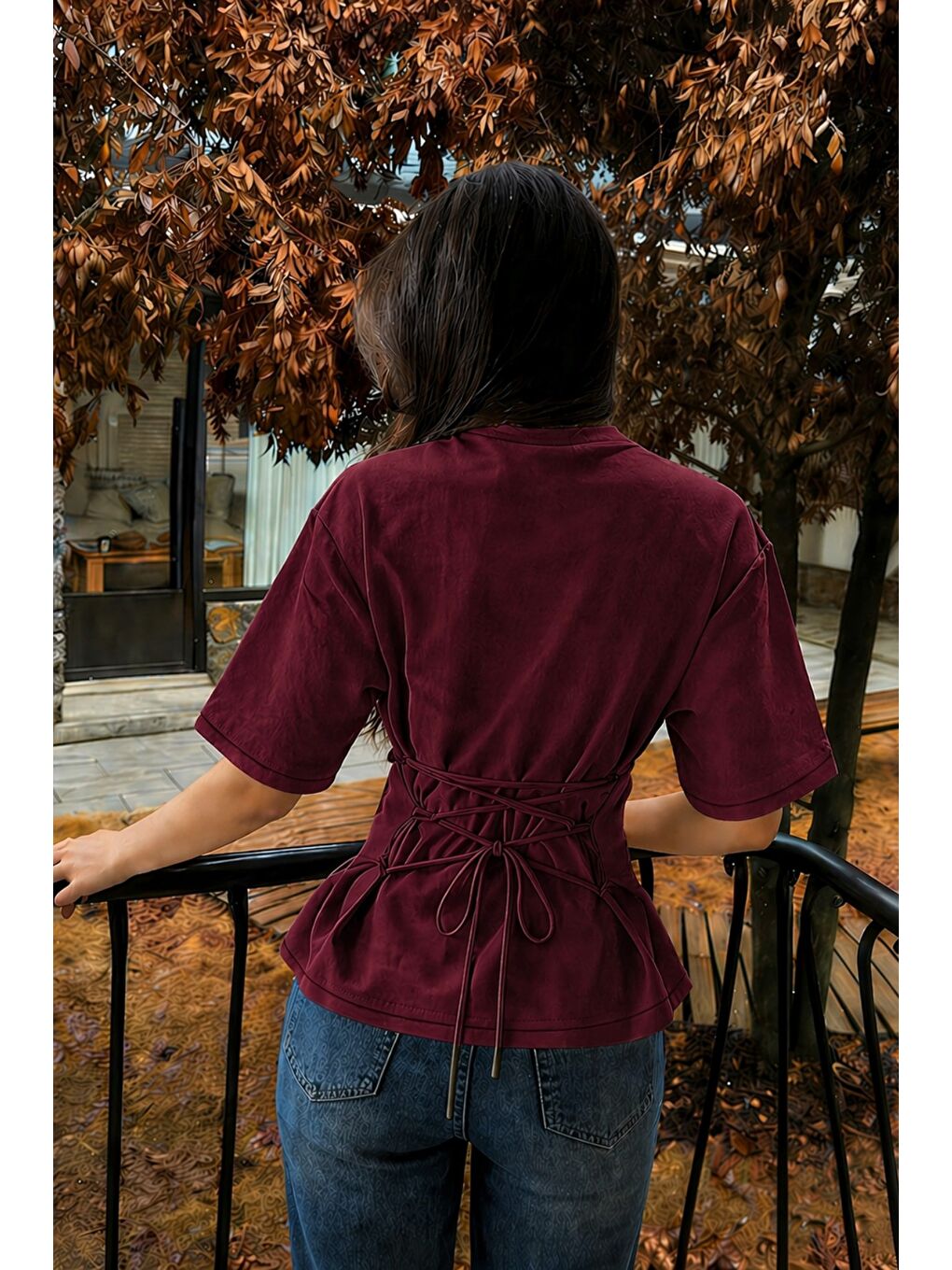 Bordo Kadın Bağcıklı Basic Tişört – Belden Oturtmalı ve Modern Tasarım-1