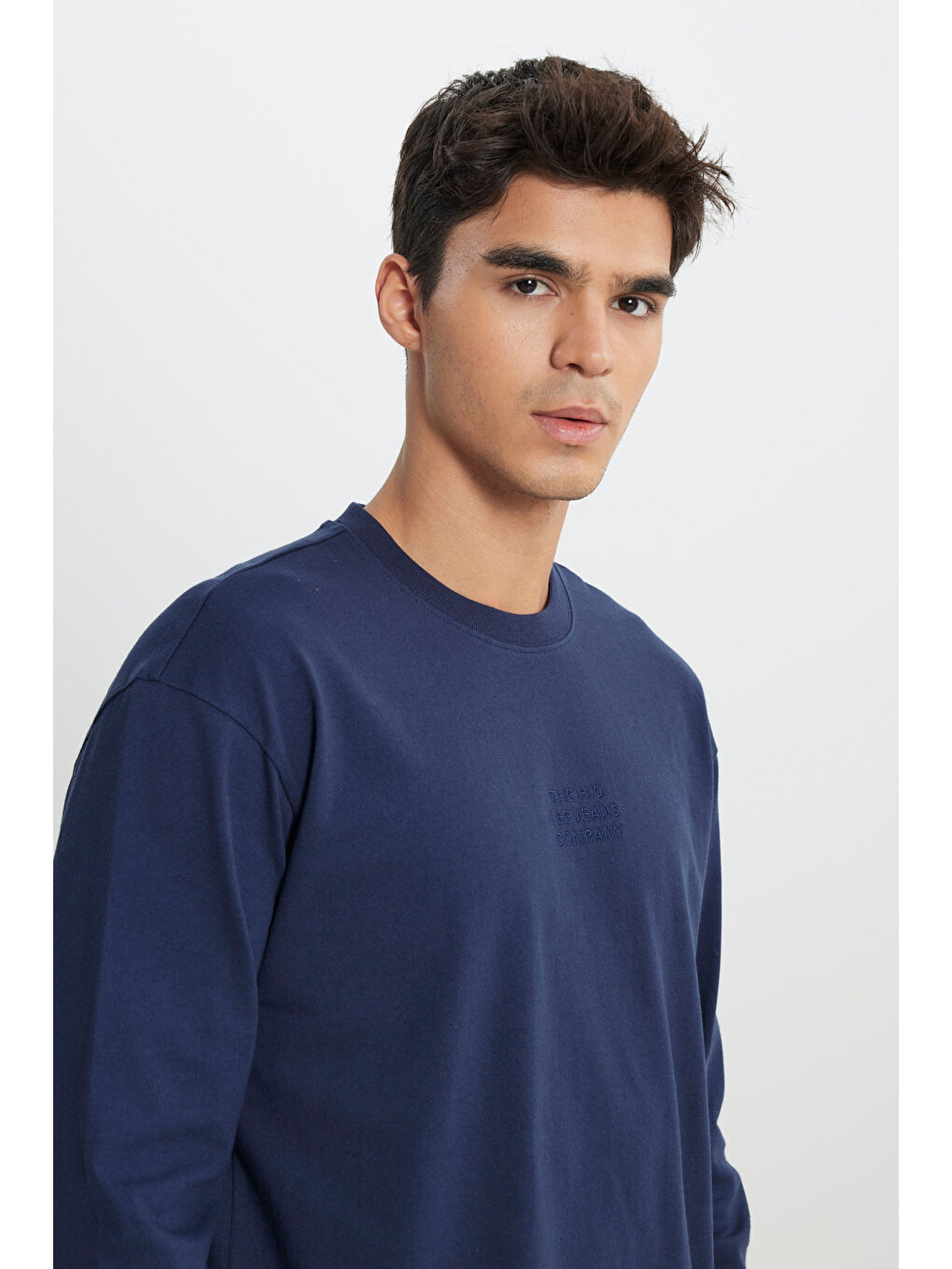 Loose Fit Rahat Kesim Bisiklet Yaka %100 Pamuk Lacivert Uzun Kollu Tişört-3