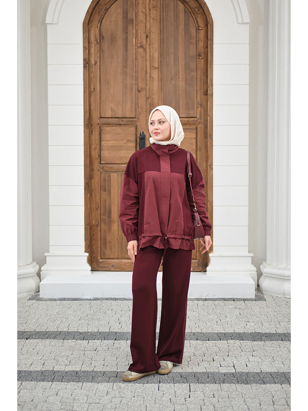 Kadın Garni Detaylı Bağcıklı Takım Bordo-1