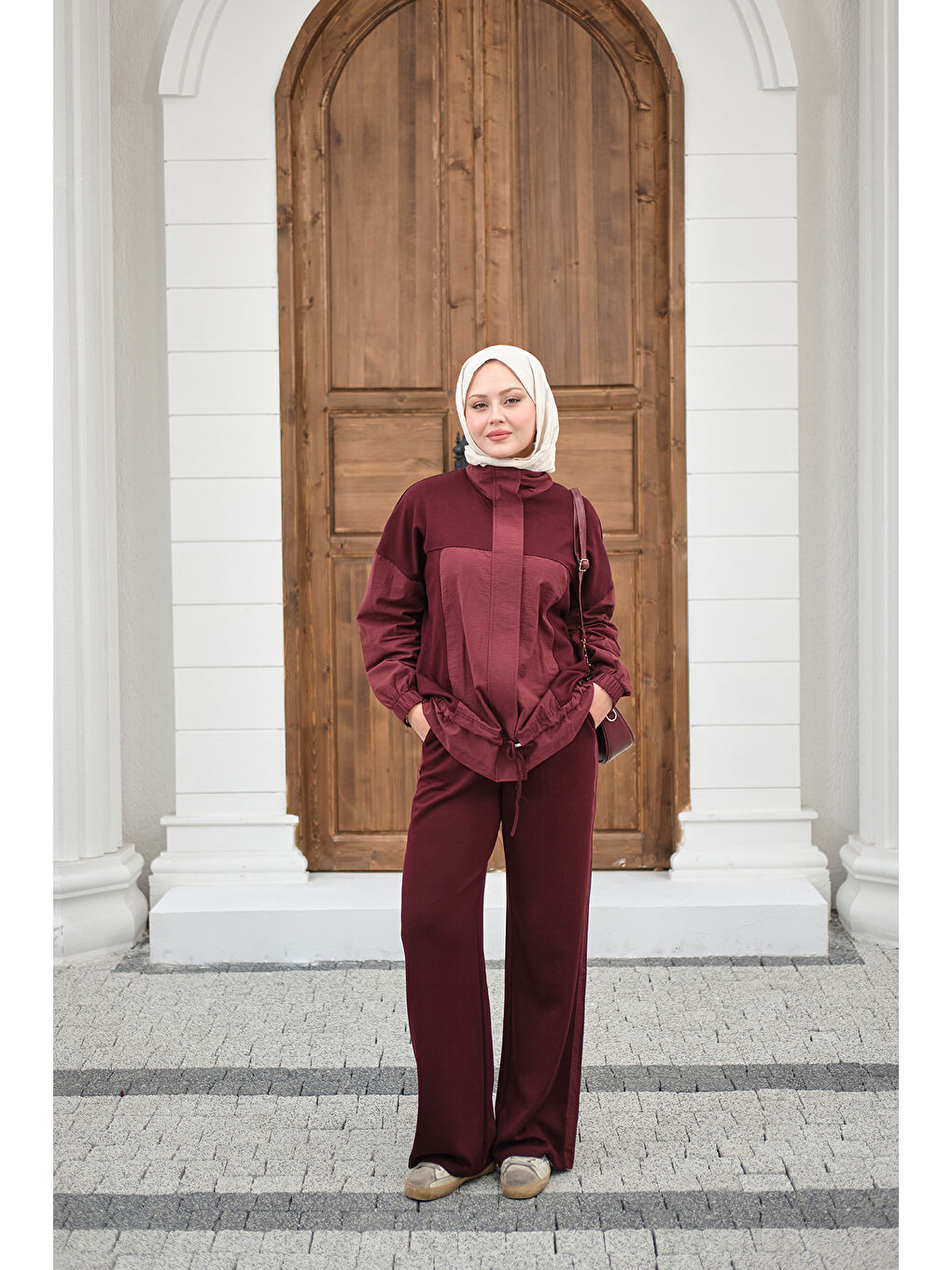 Kadın Garni Detaylı Bağcıklı Takım Bordo-3